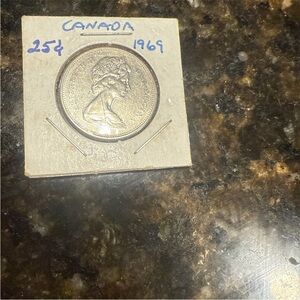 1969 Canadian 25 Cent Coin  1969 Queen Elizabeth II .25 Cent Coin Canada